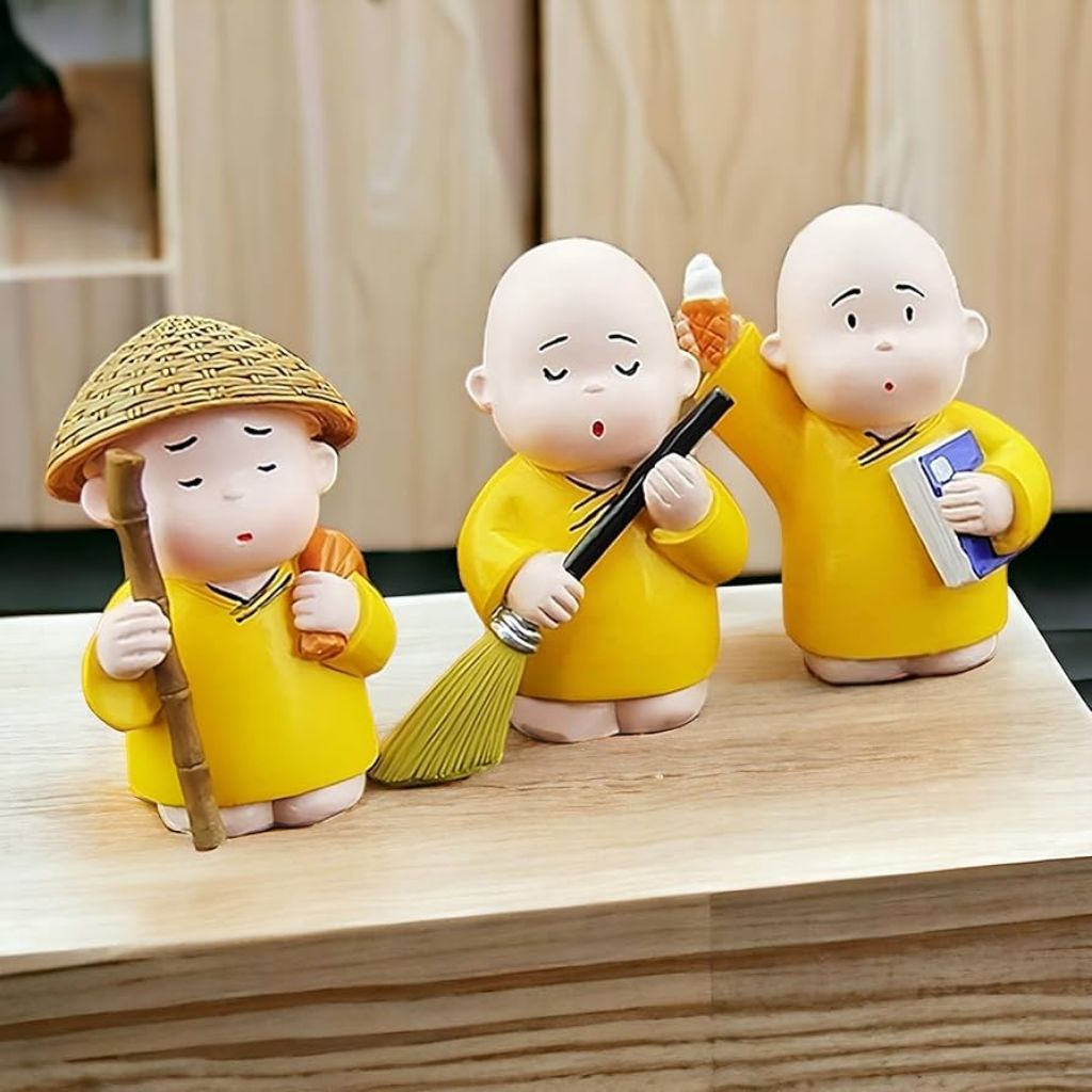 Picture of MÖBELERA Small Tabletop Figurine